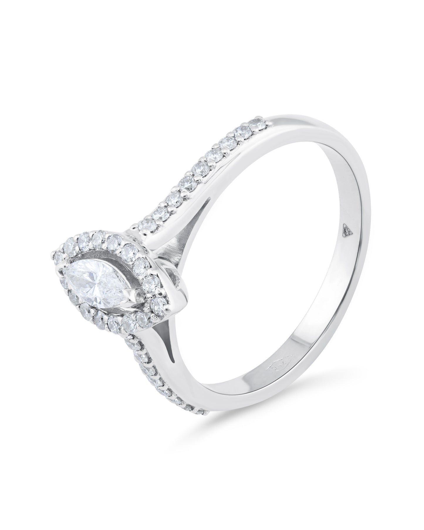 AMORE- Eternity's Embrace Ring